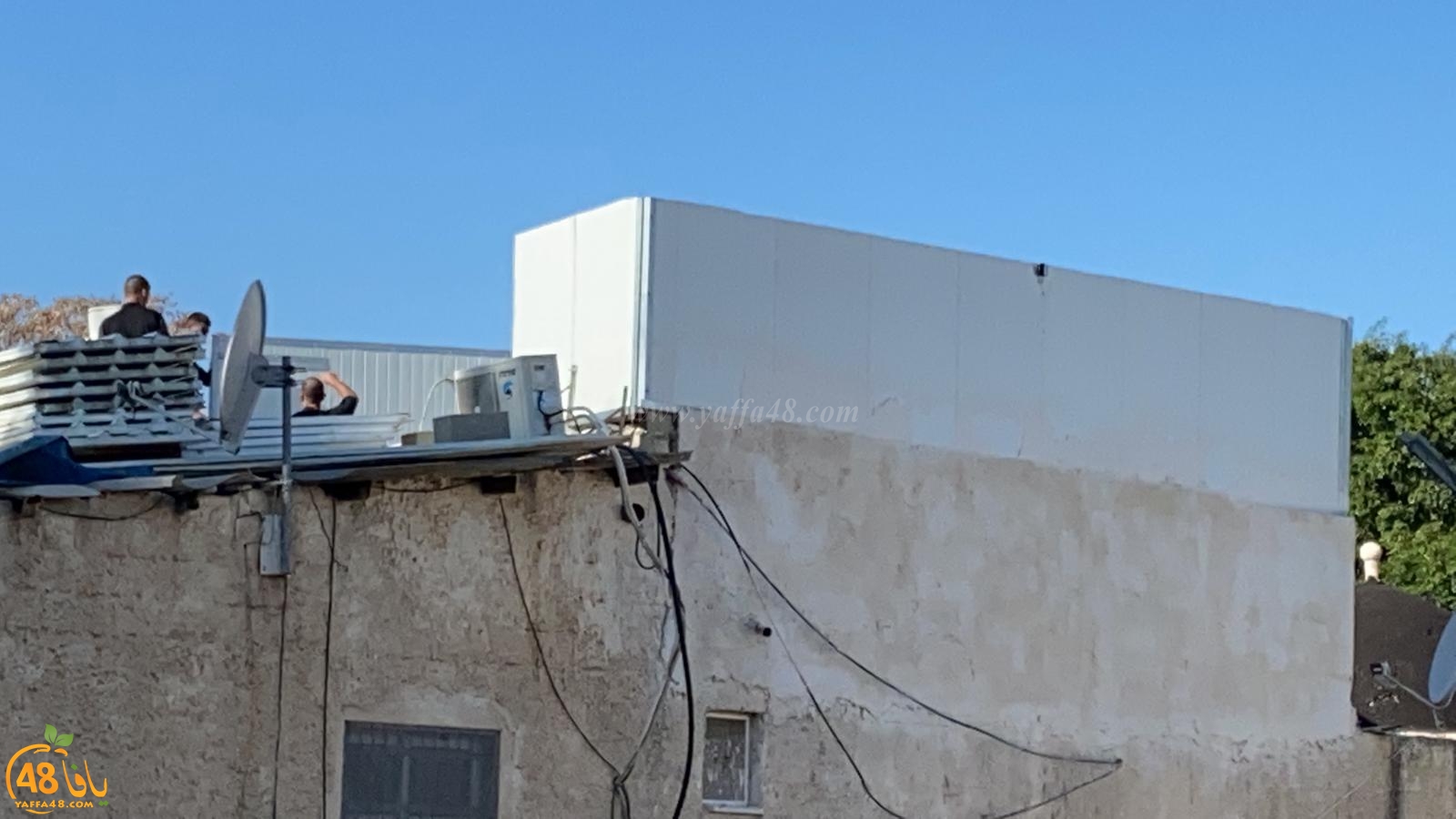  مواطن من اللد يهدم سقف منزله خشية من دفع غرامات للبلدية 